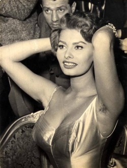 runningbare711:  Sophia Loren 
