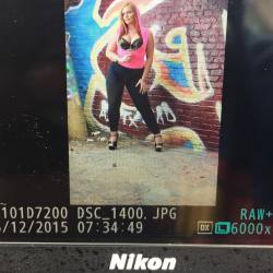 I&rsquo;m out here shooting with Eliza Jayne @modelelizajayne  yep&hellip;on my birthday lol so all you jayneheads she&rsquo;s got some new content coming!! #blonde #thick #curves #sexy #actress #queenofthehustle #photosbyphelps #photosets #dmv #baltimore