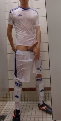 scally69:  addidaslad:  Love a lad in dirty adidad footy socks.xxxc  the absolute perfect BONNER in wet Whites xxxxxx