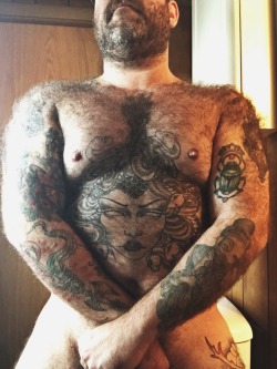 pdoubleyou:It’s my 29th birthday. So here’s me in a birthday suit. Shot from a little cabin in the middle of nowhere. Happy Birthday to Me.