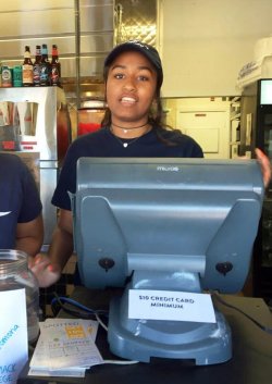 arianaediits: onlyblackgirl:  fvlani:  accras:  Just a regular teen…Sasha Obama’s summer job at seafood restaurant Nancy’s in Martha’s Vineyard.     When has a child of the first family ever???????  Michelle was like “So you think you just gone