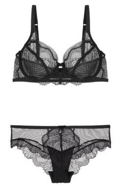 for-the-love-of-lingerie:  Triumph 