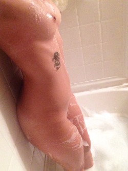 hornybleh:  soapy body ft. my new tat (it’s a temporary one)