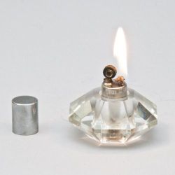 theleoisallinthemind:  Vintage Art Deco 30s Octagonal Crystal Lighter from LuminousWhatnots 