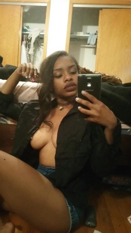 Porn photo nuffsed69:  Ebony Amateur 