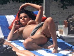 Scottssfakes:  Selena Gomez Loves To Sunbathe In The Nude. Gods Bless Her. (More