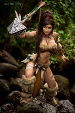 kamikame-cosplay:    Nidalee from League of Legends by Jessica NigriPhoto by Martin Wong   