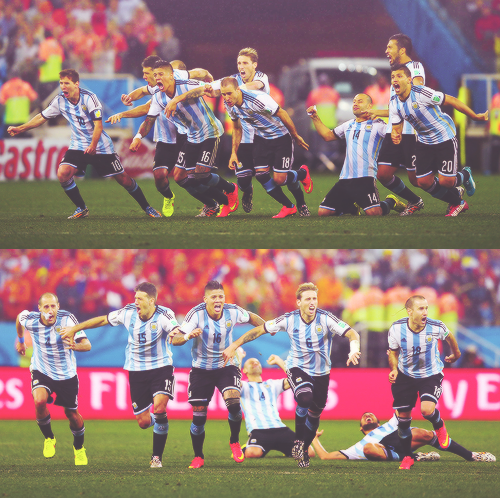 sashosasho:  Argentina defeated the Netherlands 4-2 in a penalty shootout to advance to the World Cup 2014 final  Jajajajaja mori con esa parte, la ame