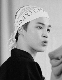 pjkm: Jimin said: “When I was young, I liked anime series ‘One Piece’ so much. I especially loved Zoro, one of the characters in the anime. I used to tell my mom ‘I will be the number one swordsman in the world!’” For that reason, Jimin has