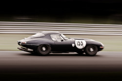 wellisnthatnice:  Jaguar E Type by Suggs