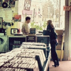 #recordstore  #vinyljunkie  #vinylporn  #vinyl  #vinyloftheday  #analog
