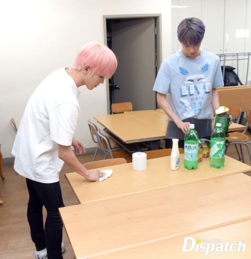 thirsty-for-jae:  I JUST REALIZED THAT THIS PHOTO OF TAEYONG CLEANING IS SOMETHING I VERY MUCH NEEDED
