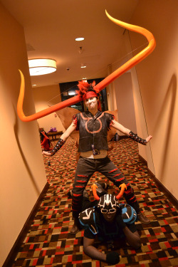 wessasaurus-rex:  karkatskokoroisalldokidoki:  hokaidoplanet:  murgustaphotography:  The Summoner and Darkleer at Momocon 2013! Summoner / Darkleer / Photographer  i have some quality friendsI LOVE HOW THE HORNS ALMOST DONT FIT IN THAT HALLWAY  the size
