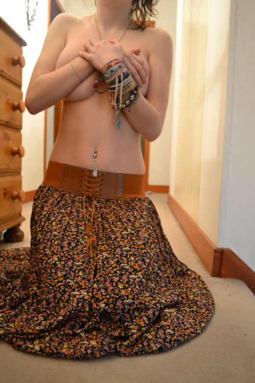 feedyourwanderlust:  new skirt ^.^  For a moment I thought she was a mermaid.