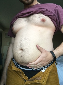 dougtfs: “Did you do this?” my boyfriend asked, lifting his shirt to grab his jiggling belly.  “What do you mean?” I asked innocently.  “Every time I go for a jog I feel like I’m getting fatter and fatter. Like I can feel my fat shaking while