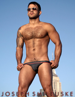 dante80sa:  Dante’s Hot Men http://dante80sa.tumblr.com  Beautiful body of men i like!!