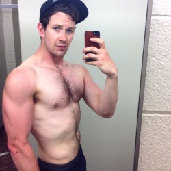 cdnmooselr:  cdnmooselr:  FLEXFRIDAY All my pictures look the same. No fucks.  I’m soooo close to 4,000. Spencer and I want to take a 4,000 selfie because it’s kind of becoming a monthly Friday tradition to take record-breaking selfies? Weird? Amazing?