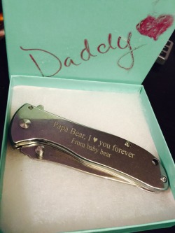 thedoghouse09:  Daddys day gift from the best little, ever. @iamapaperuniverse “Papa Bear. I ❤️ you forever  From baby bear”  Thanks @twistedskrews for the awesome knife! He loves it!!