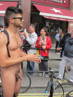 nakedblokes:  Naked blokes. That’s it. Nothing else.  nakedblokes.tumblr.com. follow. ask. submit. archive.