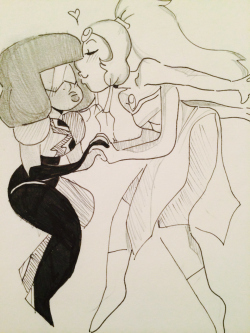 mysticbacon:  Request: Opal and Garnet  (HOW’D YOU FIGURE OUT MY SECRET PAIRING) 