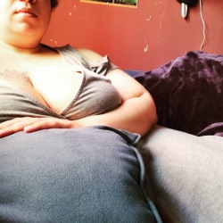 I deserve to be fucked in this dress #greydress #cleavage #coldshoulderdress #piercings #nipplepiercings #tattoos #sexworkisrealwork #comeplaywithme #bbw #bbwgirls #casual