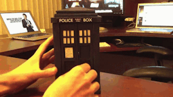 doctorwho:  kiggor:  It’s bigger on the inside!  Watch the