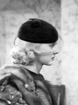 julia-loves-bette-davis:  Bette Davis │ Jimmy the Gent, 1934 