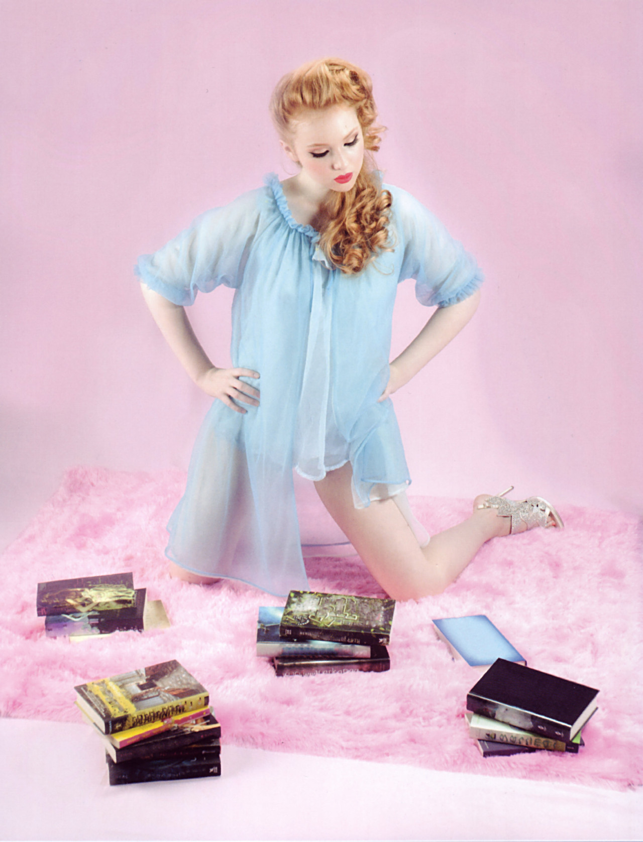 alice-doe:  ginger-goddesses: Molly Quinn in the July issue of Cupcake Quarterly. 