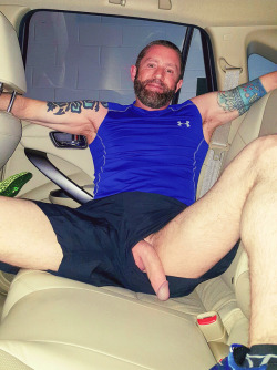 geckoguy62:  Playing around in the back seat