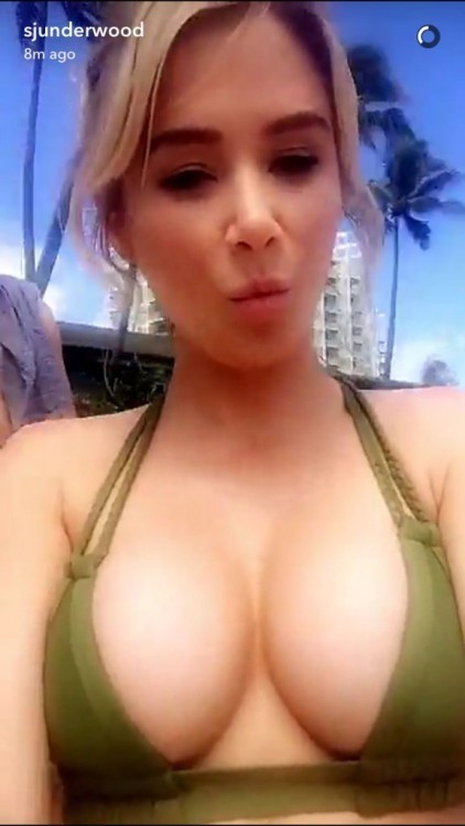 Sara Underwood Boob Close-up porn pictures