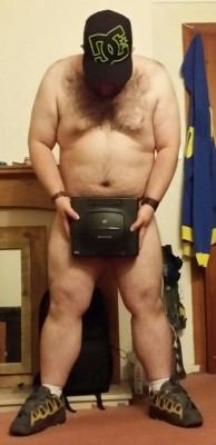 punkcub101:  This is the begining of my quest to lose weight, I’ll do the odd update pic as I progress. Hoping to drop from a size 40 to at least a 38/36 by the end of the year and maybe a 34 in June in time for my sister’s wedding If any of my followers