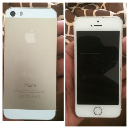 AT&T iPhone 5s $$$ in New Orleans  who tying by it  (at st.thomas uptown )