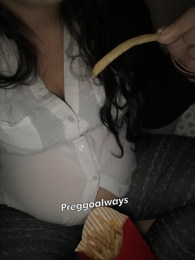 preggoalways:Utterly tired &hellip;&hellip;￼So tired today, ready to go to bed even before our baby’s bedtime . Being a pregnant career woman, wife and mom is exhausting not to mention my back is killing me today, what I wouldn’t do for a massive