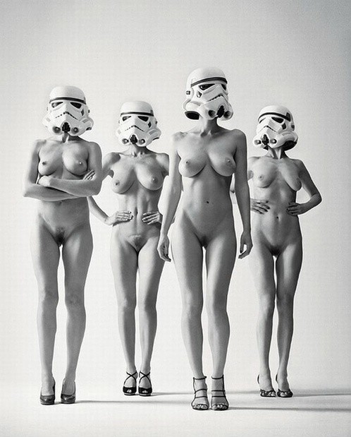 husbandsir:encoreducowbells:iwant269:  onesubsjourney:pepperackah:  cosnakedplay:  Star Wars  Check please!   Some Star Wars porn for the nerds. 