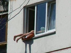How to get Tan in your apartment. (welcome to Russia)   