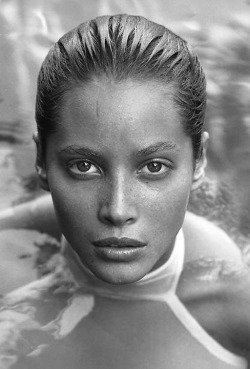 a-state-of-bliss:  Christy Turlington by Herb Ritts 
