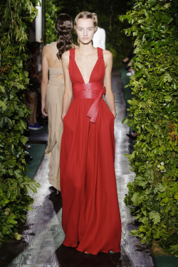 game-of-style:  Melisandre - Valentino Haute Couture fall 2014 - submitted by the-fashion-school-dropout