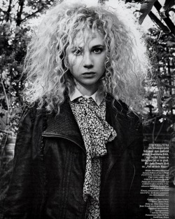 skins-potterheads:  .starting to finally &amp; truly dive into my obsession with juno temple.