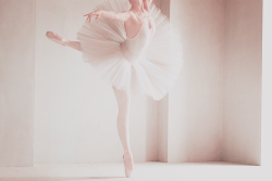 ballet♥ | via Tumblr en We Heart It. http://weheartit.com/entry/68800656/via/Ponita96