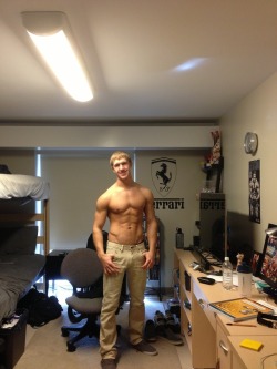 Straightkinda:  Mooftd:  Muscletwinks:  My Ideal Roommate  You Know You Want It.