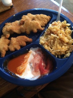 Nummy!!! Cheesy potatoes and Dino nuggets!!!