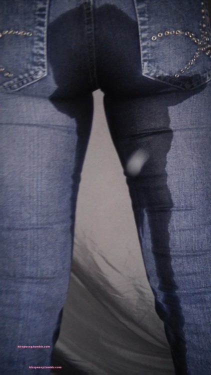 lovemywetjeans:  Soooo sexy   Check out my adult photos