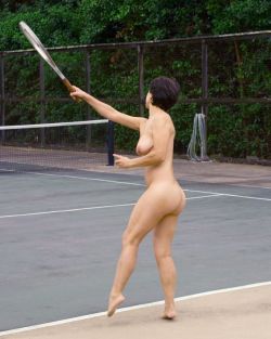 Nude tennis is a great way to get acquainted with new neighbors. Â Look at the legs on this lady.