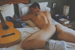 texasfratboy:  I’d love to play his other instrument!!