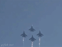 foxtrotflight:  thebeasthimself:  Fighter jets making an eagle  Oh…my god..if thats not bad ass i dont know what is  PRAISE THE SUN!