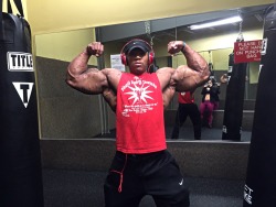 goaltobeswole:  Muscle worship and sponsor and hire  BLACK MUSCLE MANDINGO MAN  @crystinathebootyqueen 