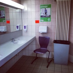 lonelychairsatcern:  #lonelychairsatcern the sad chair that lives in the women’s restrooms #b500 #main #CERN