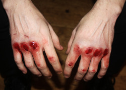wetheurban:ART: ‘I tried to paint on canvas: fists were paintbrushes &amp; blood was oil.’ “This piece is actually my first performance. My aim was to use my body as it really is : a material. So I fused a canvas and a piece of waterproof fabric