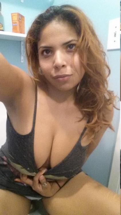 XXX chiches-and-nalgas:  sexy latina with big photo