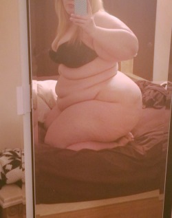 laceyyyelle:  Update: I am now roly poly olie laceyyyelle.tumblr.com 